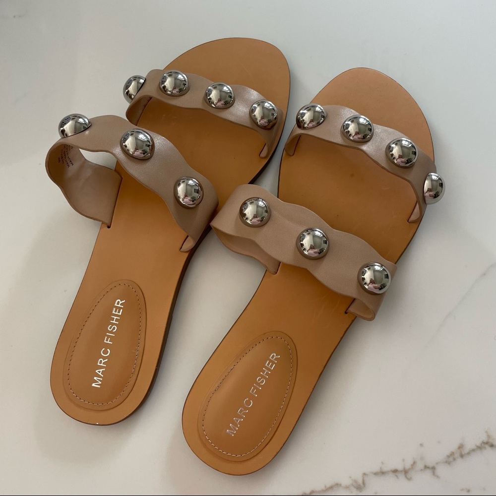 Marc Fisher women’s bone silver studded sandals size 9